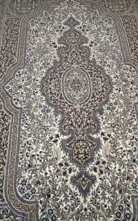دو عدد فرش ۶متری کویر یزد در حد نو