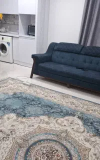 مبل ۷ نفره و فرش ۱۲ متری و جلو مبلی کامل