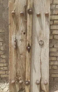 درب چوبی قدیمی