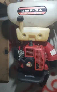 سم پاش کوله ای