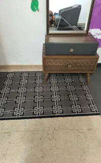 اینه دوار با میز آینه ودوعددپاتختی وتخت باتشک