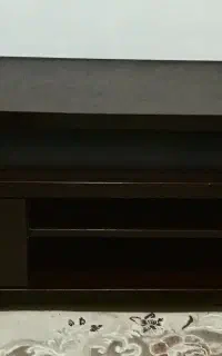 زیر تلویزیون در حد نو