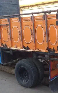 اتاق چوبی خاور
