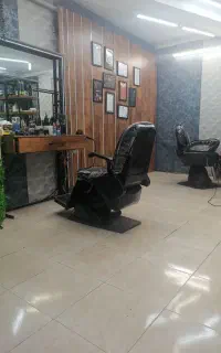 آرایشگر  نیمه وارد آقا