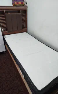 تخت و تشک یک نفره