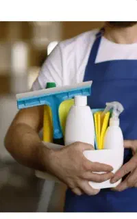نیروی جوان آقا نظافتی و خدمتی و نگهبانی