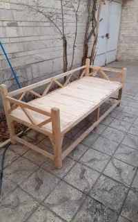 تخت حیاطی یا باغی
