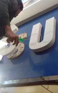 تعمیرات انواع تابلو،تعمیر تابلو نئون چنلیوم،نصب