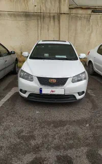 جیلی امگرند هاچبک RV-7 اتوماتیک کم‌کار ۲۰۱۴