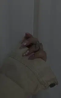 نیازمند مدل ناخن فقط هزینه مواد