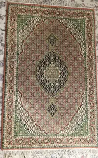 فرش 1 و نیم متری باستان یزد