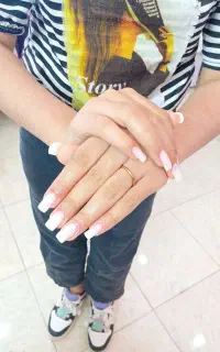 کاشت ناخن بابهترین مواد فقط 300