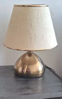 چراغ خواب پایه طلایی
