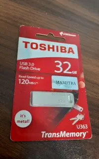 فلش ۳۲ گیگ توشیبا usb3 آکبند