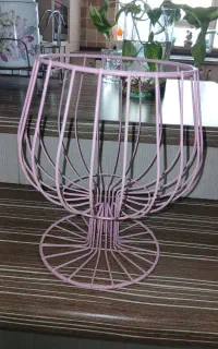 سبدمیوه فلزی .پایه دار