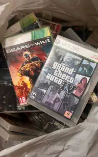 حدود ۱۰۰ بازی دیسک قدیمی xbox360