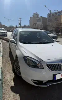 برلیانس ۳۳۰موتوربزرگ اتوماتیک/مدل ۱۴۰۰
