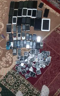 گوشی های کارکرده به‌ فروش می‌رسد
