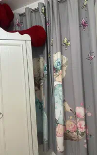 فرش و پرده اتاق کودک