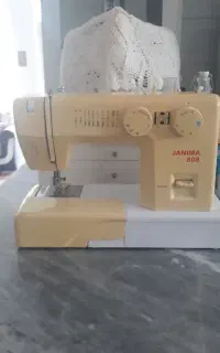 چرخ خیاطی ژانیما