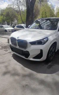 BMW IX1 30L مدل 2025