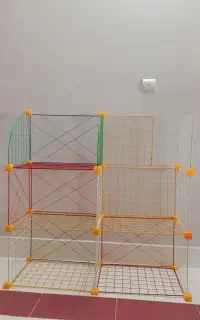 قفسه فلزی مشبک
