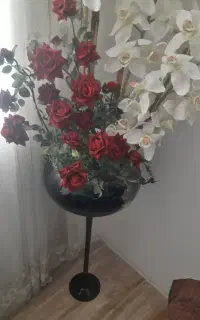 گل گلدان