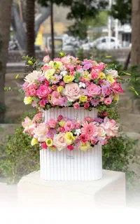 مراسمتو بسپار به ما (گلفروشی وتم تولدو اجرای دکور)