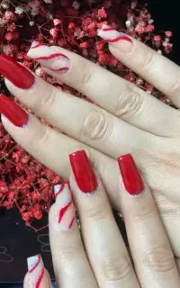 خدمات تخصصی ناخن،ناخن کار سیار