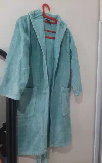 حوله برق لامع