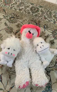 سه تا عروسک باهم ۳۰۰تومن