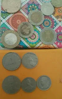 سکه قدیمی خارجی لطفا ارزش اینارو بگید تشکر
