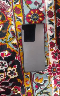 گوشی بدون عیب بدون خت وخش  کارکرده