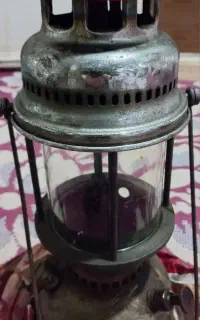 چراغ زنبوری قدیمی