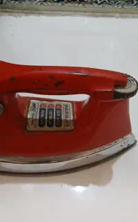 اتو قدیمی