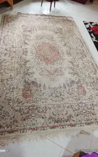 یک فرش ۶متری کار کرده  و دو عدد فرشینه ۲/۵متری