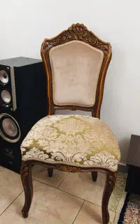 مبل استیل همراه با میز ناهارخوری