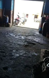 دنبال کار هستم.آقا.