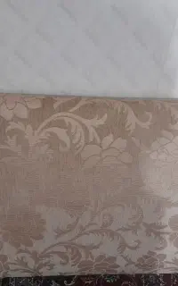 پشتی کرم رنگ