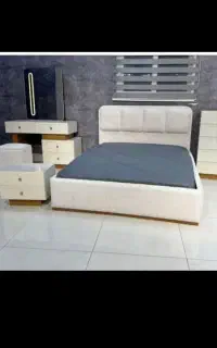جاکفشی و تخت