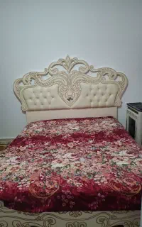 تخت خواب دو نفره کار کرده