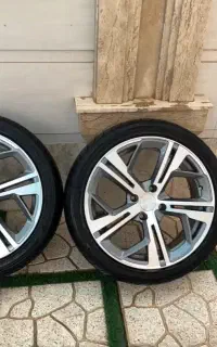 رینگ کربن و لاستیک سایز ۱۷ کاملاً سالم بسیار تمیز