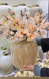 گل مصنوعی و گلدون