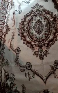 روفرشی طرح گل کرم قهوه ای  بسیار شیک در حد نو  ی