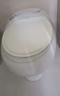 توالت فرنگی نو