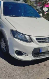 کوئیک آر سفید مشکی پارس خودرویی
