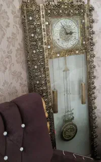 ساعت ایستاده برنزی