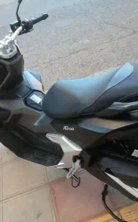 موتور سیکلت adv 150 مشکی