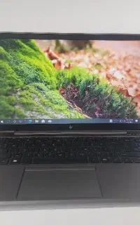 laptop HP zbook G8
