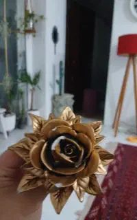 گل میخ پرده